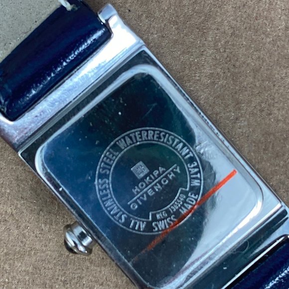 Vintage Givenchy Paris Quartz Ladies Watch - Picture 7 of 9